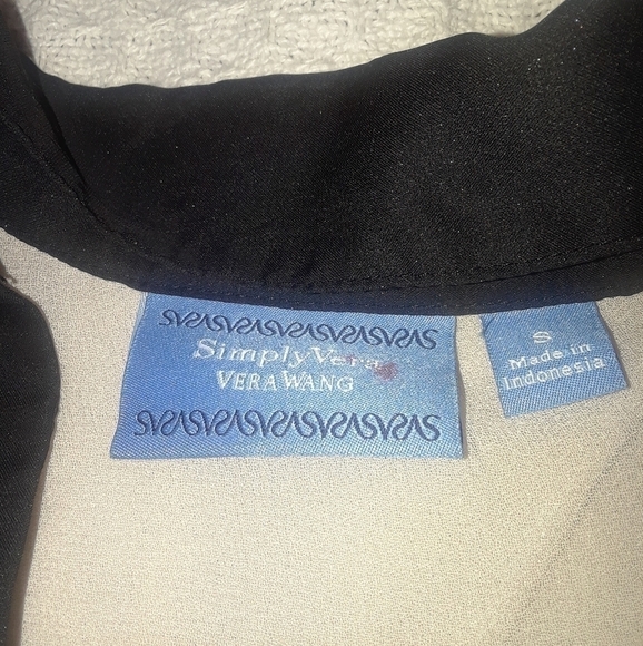 SIMPLY Vera Sheer, Champagne Top With Slit Back - Picture 6 of 6